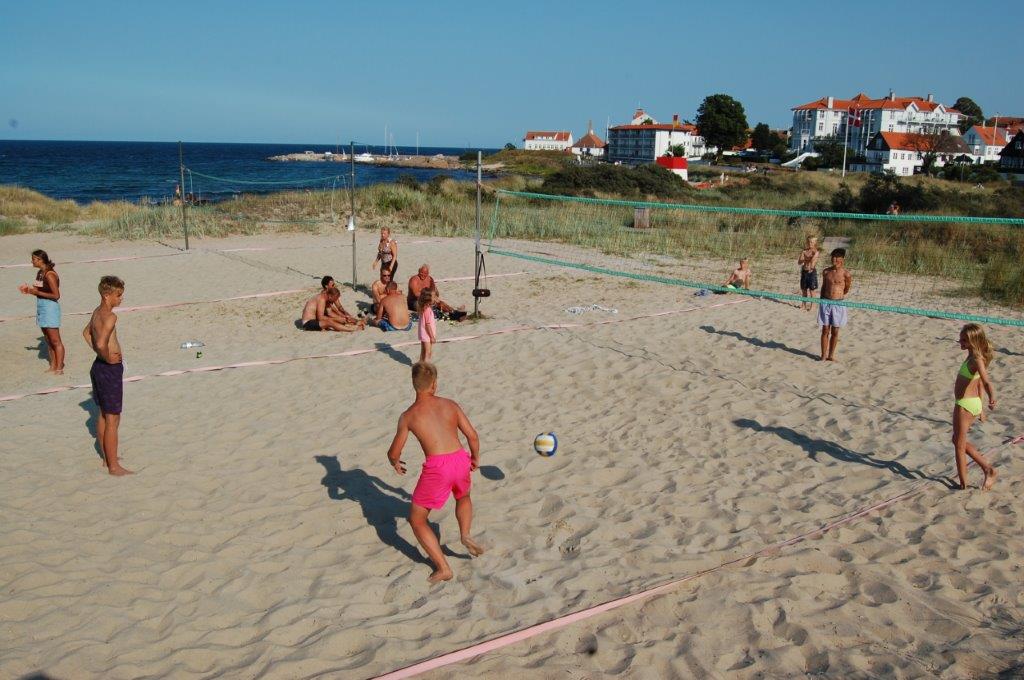 Beachvolly på stranden ved Sandvig